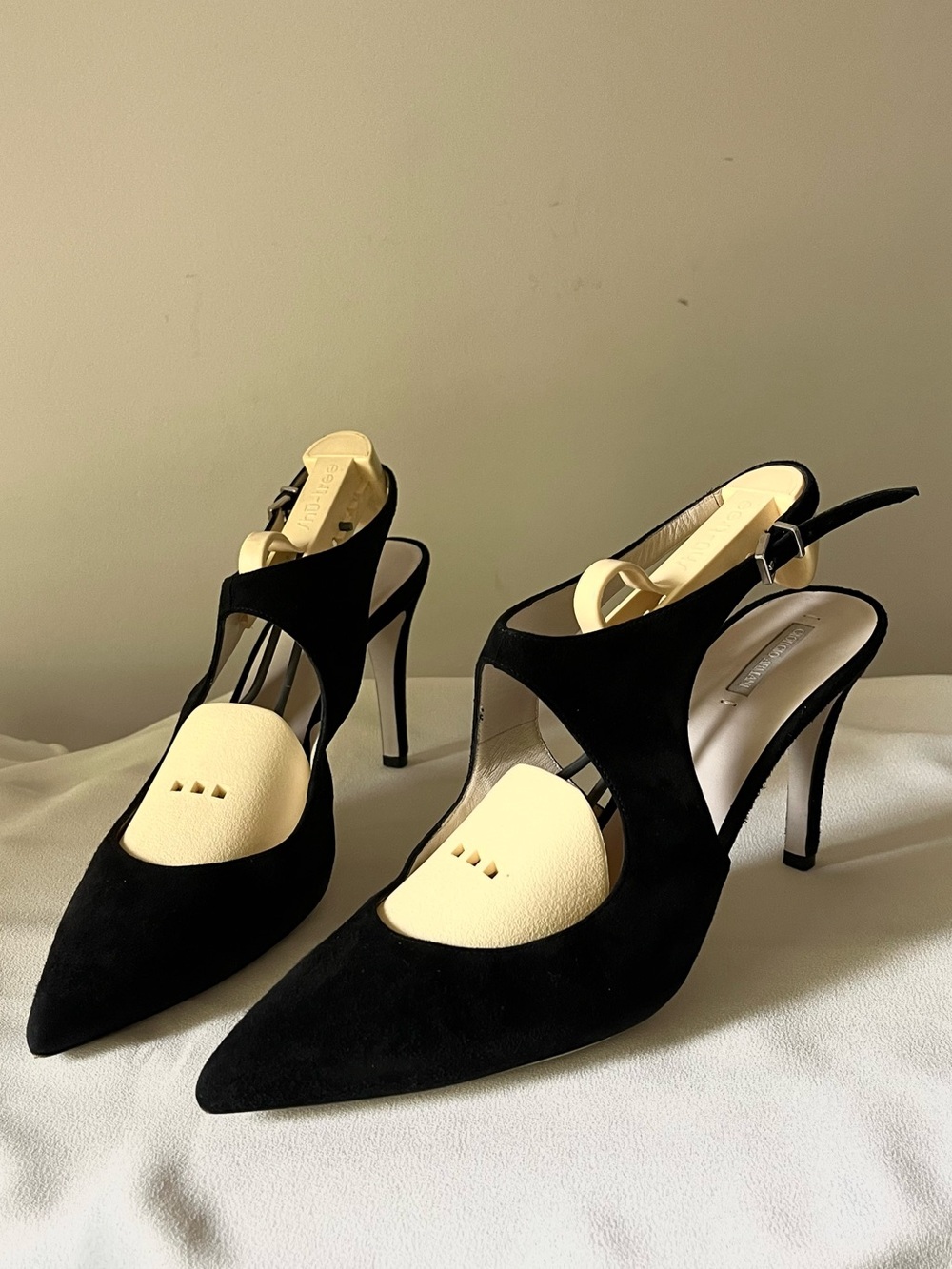 Giorgio Armani Black Velvet Slingback Heels Made in Italy 38.5